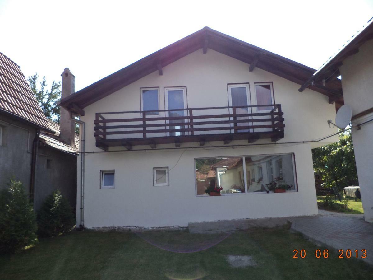 فيلا Casa Bella Rîşnov المظهر الخارجي الصورة